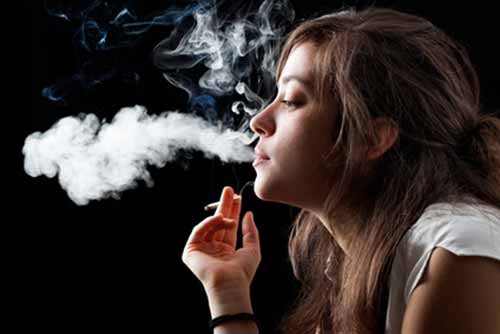 80% dos alunos que fumam querem parar