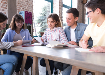 Escola da Levada dinamizou o projeto eTwinning  “A fórmula da felicidade”
