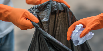 5 Ações Bandeira Azul na Semana do Dia Internacional de Limpeza Costeira 