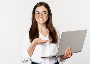 Doze mil alunos têm manuais digitais e laboratórios de educação digital