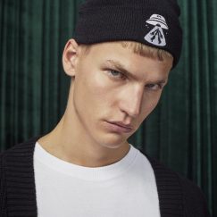 CUSTOM LAB da Bershka em parceria com ilustrador alemão