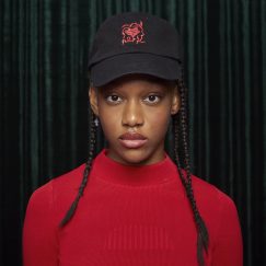 CUSTOM LAB da Bershka em parceria com ilustrador alemão