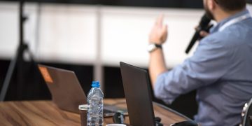 +Ciênci@Camões organiza palestra sobre partículase raios cósmicos