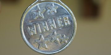 winner g9266ad555 640