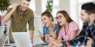 Fundação da Juventude recebe selo INCoDe.2030 pelas atividades que promovem a inclusão e literacia digitais