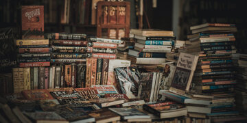 Feira do Livro do Funchal dedicada ao teatro decorre até dia 02 de abril