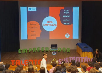 Alunos criam 15 microempresas no âmbito do projeto “Empreender”