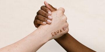 “Racista, eu?!” Todos temos um papel no combate à discriminação