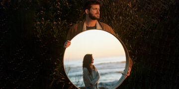 “Cedo”, o novo single de Tiago Nacarato com Cristiana Silva já está editado