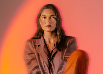 Entrevista: De “Portas ao Sol” ao álbum: uma viagem pelas ruas de NENA, a artista do momento