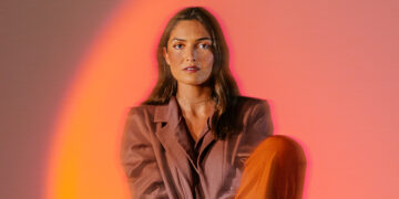 Entrevista: De “Portas ao Sol” ao álbum: uma viagem pelas ruas de NENA, a artista do momento