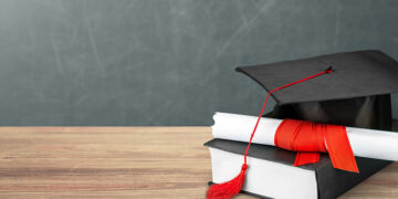 Vamos desmistificar as diferenças entre o Ensino Superior Universitário e Politécnico