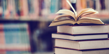 As 7 leituras de praia obrigatórias para este verão