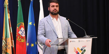 "Encontro de culturas e religiões: Diálogo das diferenças e Juventude" reúne jovens e representantes religiosos em Espinho