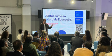 “Professores do Futuro”: A Escola Digital que quer capacitar e apoiar os docentes no futuro da Educação