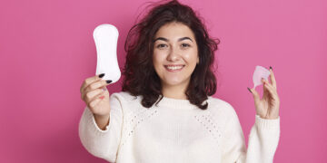 Almada distribui kits gratuitos de Higiene Menstrual nas Escolas