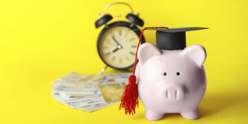 Pagar os estudos (sem ajuda)? É possível!