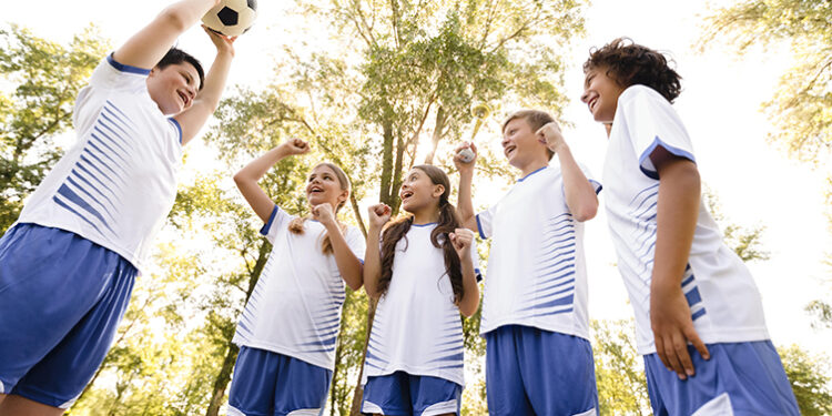 Mais de 1400 alunos marcaram presença nos Campeonatos Nacionais Escolares Juvenis