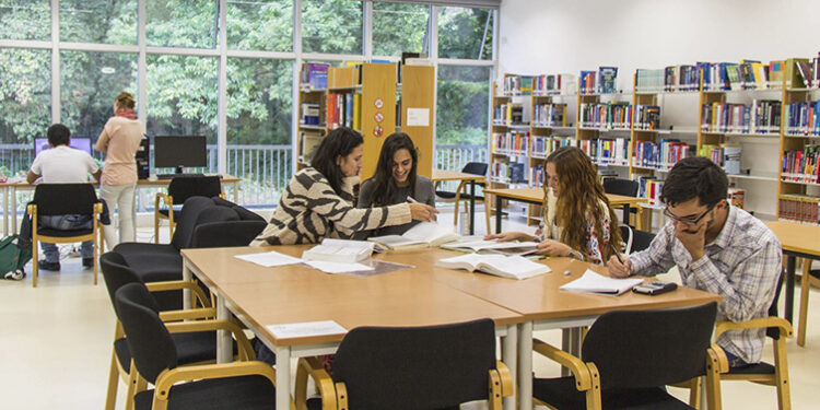 Universidade de Aveiro anuncia candidaturas a Cursos Técnicos Superiores Profissionais!