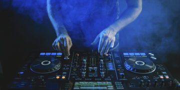 Padre Guilherme estará em Guimarães com um DJ set (gratuito)