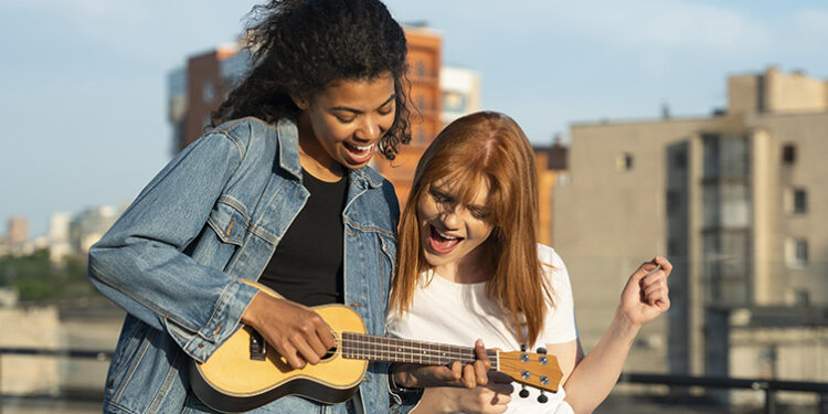 Música? Skoola oferece 10 Bolsas de Estudo (a jovens)