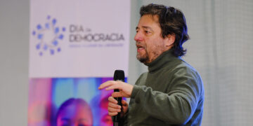 Escola Secundária de Miraflores promove "Aulas de Democracia"