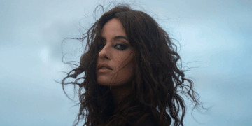 Anda Pacheco lança "Pedra a Pedra"