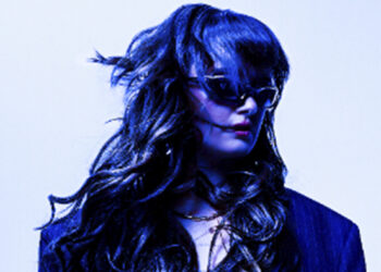 Carolina Deslandes troca palcos tradicionais por “Florestas Submersas”