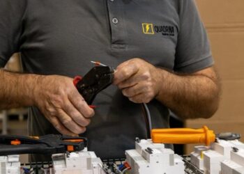 Quadrina e IPCA reforçam aposta na qualificação de talento (em Engenharia Elétrica)