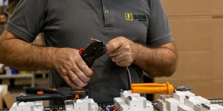 Quadrina e IPCA reforçam aposta na qualificação de talento (em Engenharia Elétrica)