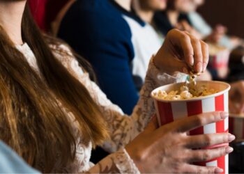 O pesadelo da Cinderela está de volta (ao ecrã)