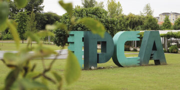 IPCA aposta em Cursos Técnicos Superiores Profissionais (com Deloitte, CJR Renewables e NKT)