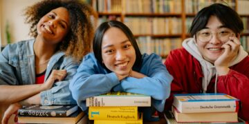 Ensino Secundário constrói robôs inteligentes (em estágio de verão)