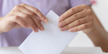 MyPolis leva-te a tratar a Política por “TU”