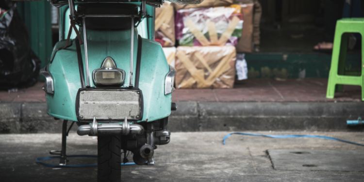 Lisboa oferece tour pelas luzes (a bordo de um tuk tuk)