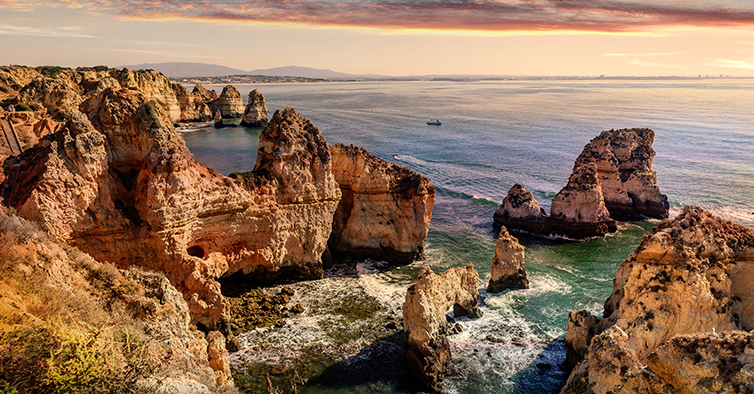 "Coragem de Cuidar" desafia-te a explorar o Património!