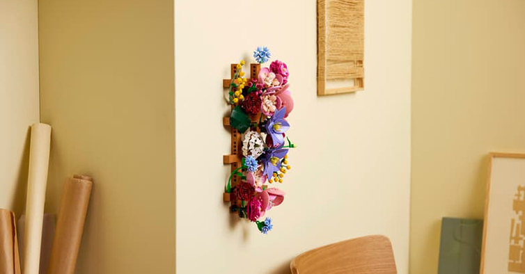 O mural de flores da LEGO assume o presente perfeito (para o Dia dos Namorados)